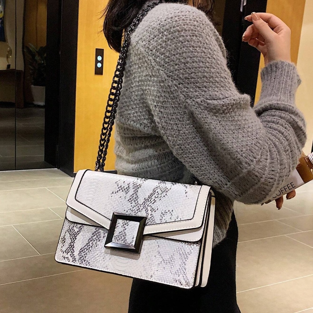 Luxe Vegan Leather Snakeskin Medium Size Shoulder Crossbody Bag - Picture 7 of 12